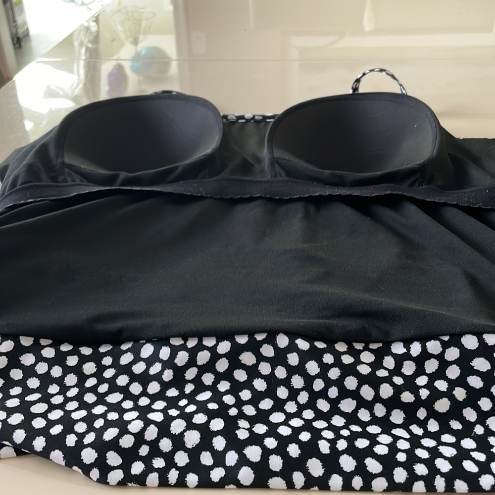 NWT Swim Top real size 22 W new - Picture 6 of 8